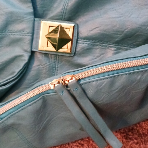 Handbag by Mark - Picture 8 of 13